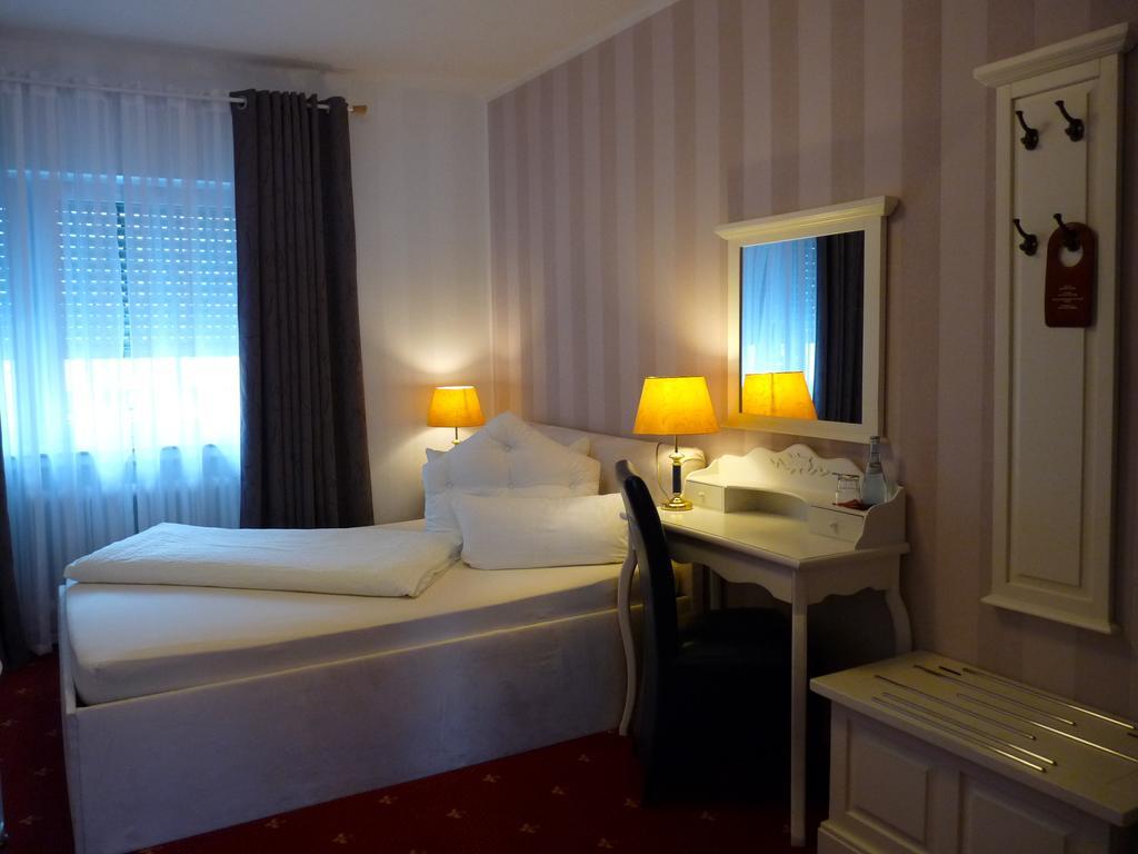 Hotel Geissler Stuttgart Zimmer foto